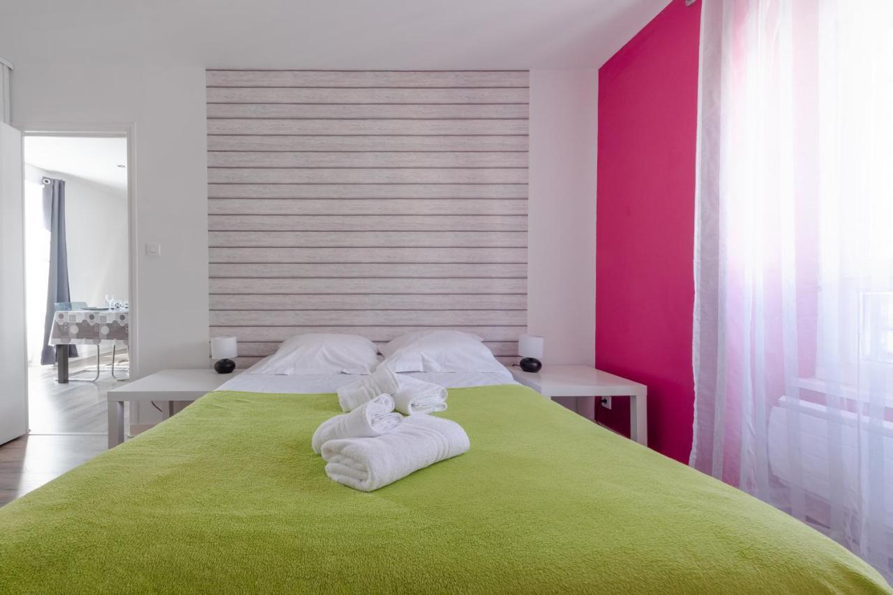 KER UHEL - Charmant appartement plein centre Saint-Renan Extérieur photo