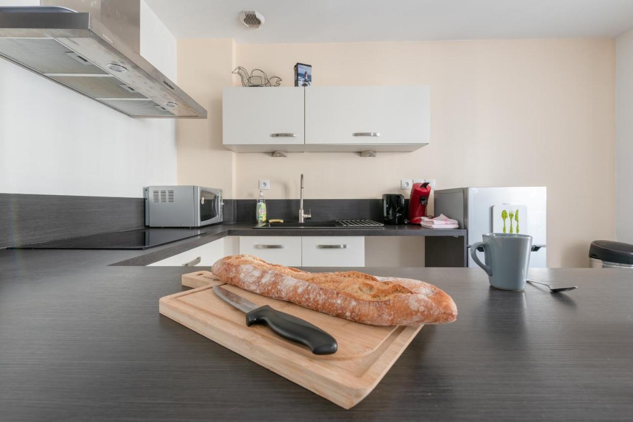KER UHEL - Charmant appartement plein centre Saint-Renan Extérieur photo